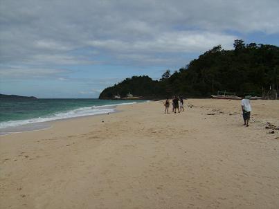 Der Strand auf Boracay ist traumhaft. Fliegen Sie in die Visayas auf den Philippinen.