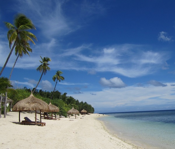 Beach Coco Grove, Siquijor